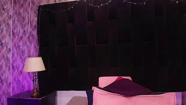 wensheng  online show from November 4, 2025, 7:17 pm