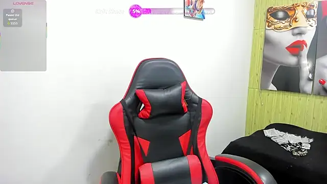 Snapshot of Chantalvedette chatting on February 11, 2026, 12:27 pm Chantalvedette online show from February 11, 2026, 12:27 pm