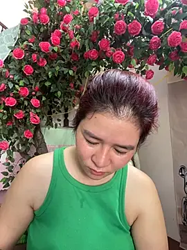 Snapshot of Bollozzy_89 chatting on October 11, 2025, 5:19 am Bollozzy 89 online show from October 11, 2025, 5:19 am