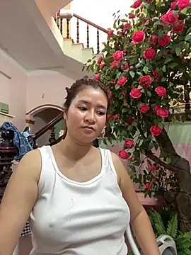 Snapshot of Bollozzy_89 chatting on September 27, 2025, 3:23 am Bollozzy 89 online show from September 27, 2025, 3:23 am