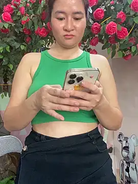 Snapshot of Bollozzy_89 chatting on October 5, 2025, 5:09 am Bollozzy 89 online show from October 5, 2025, 5:09 am