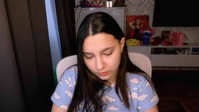 Arianna Grend online show from December 23, 2025, 10:58 am