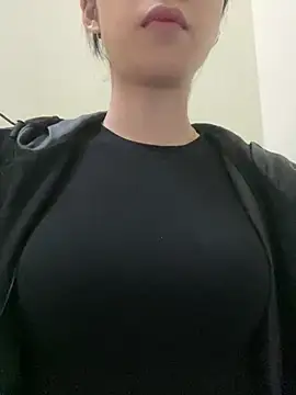 meomeo2k6 online show from January 14, 2026, 1:59 pm