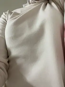 meomeo2k6 online show from February 25, 2026, 6:24 am