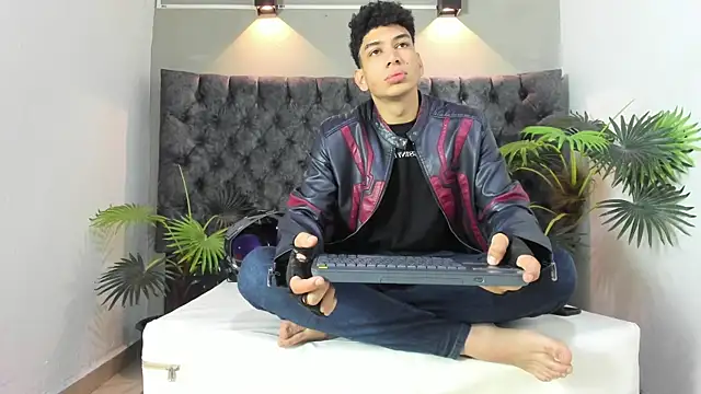 ALAN REDINGER online show from October 5, 2025, 1:02 pm