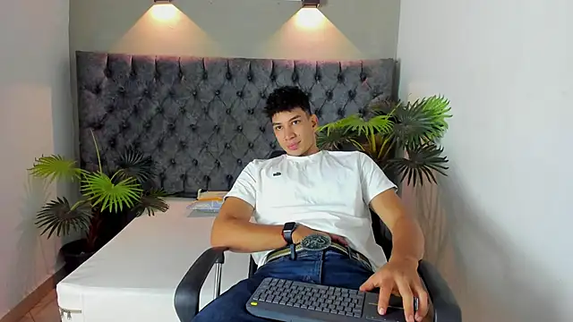 ALAN REDINGER online show from September 8, 2025, 3:11 pm