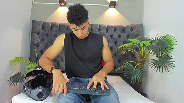 ALAN REDINGER online show from September 30, 2025, 1:39 pm