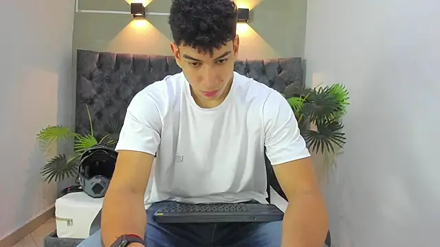 ALAN REDINGER online show from September 18, 2025, 1:03 pm