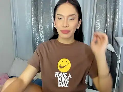 lucyshanex online show from March 3, 2026, 6:48 pm