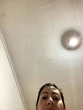 Snapshot of aphrodite_sexy chatting on October 25, 2025, 10:54 pm aphrodite sexy online show from October 25, 2025, 10:54 pm