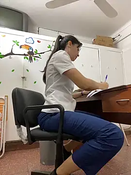 Snapshot of aphrodite_sexy chatting on October 26, 2025, 11:10 am aphrodite sexy online show from October 26, 2025, 11:10 am