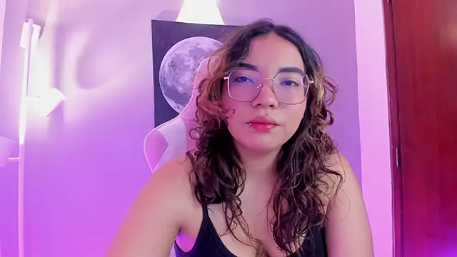 AliceCamxxx online show from September 9, 2025, 12:03 pm