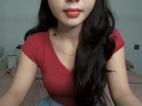 Lucie-Sexy2k online show from June 9, 2026, 3:13 pm