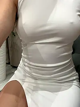 Snapshot of Umka-29 chatting on September 29, 2025, 5:51 pm Umka-29 online show from September 29, 2025, 5:51 pm