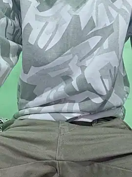 rockyy23boy online show from December 3, 2025, 5:41 am