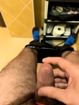 Snapshot of mariopene25 chatting on September 21, 2025, 12:43 pm mariopene25 online show from September 21, 2025, 12:43 pm