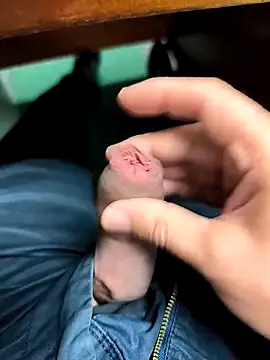 Snapshot of mariopene25 chatting on September 30, 2025, 6:08 am mariopene25 online show from September 30, 2025, 6:08 am