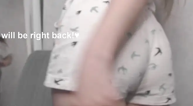 cute elfy  online show from December 15, 2025, 1:50 pm