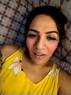enoria1992 online show from May 9, 2026, 3:32 am