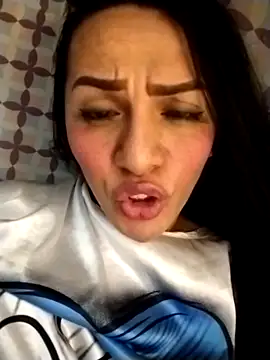 enoria1992 online show from March 11, 2026, 12:15 am