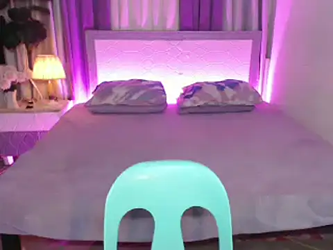 Amanda cummersxxx online show from April 15, 2026, 5:17 pm