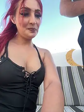 sexycouples35 online show from June 20, 2026, 4:01 pm