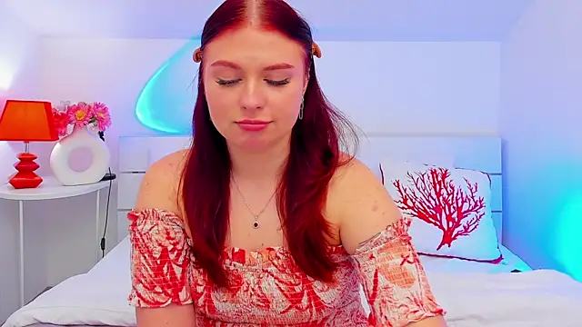 LizyBex online show from April 14, 2026, 12:21 pm