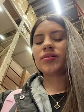 Isabella21  online show from February 7, 2026, 11:46 pm