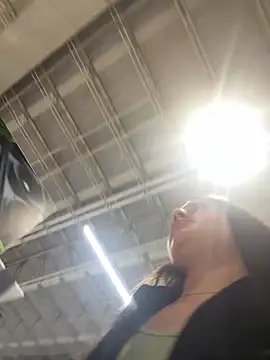 Snapshot of Isabella21_ chatting on November 2, 2025, 10:48 pm Isabella21  online show from November 2, 2025, 10:48 pm