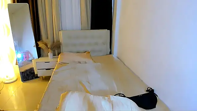 Snapshot of hotjessieempress chatting on September 19, 2025, 3:43 am hotjessieempress online show from September 19, 2025, 3:43 am