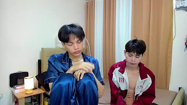 hotfreshdior online show from September 25, 2025, 5:41 pm