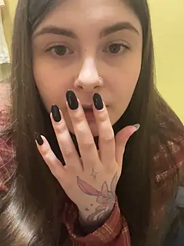 Lovely Waifu online show from April 26, 2026, 4:59 pm