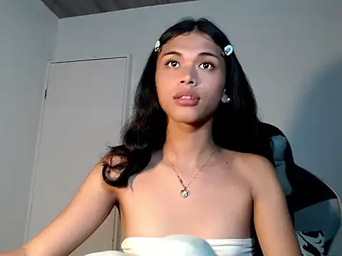 urcurlydiva online show from November 12, 2025, 4:22 pm