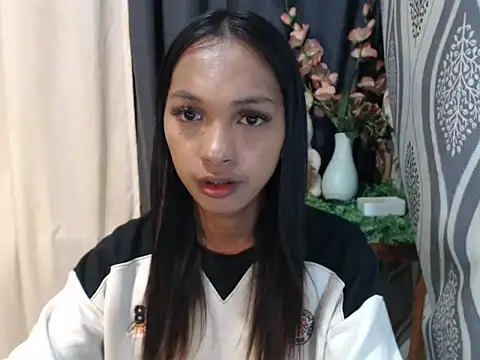 Simi Ipit online show from April 2, 2026, 10:49 pm