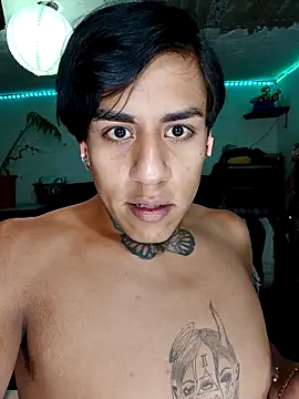 Snapshot of Jossep_21 chatting on November 10, 2025, 8:47 pm Jossep 21 online show from November 10, 2025, 8:47 pm