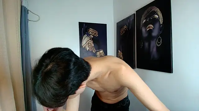 crazyasiantwink online show from December 16, 2025, 6:01 pm