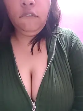 ShreyaIslive online show from October 28, 2025, 12:26 pm