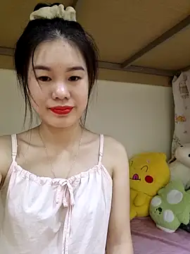 Snapshot of Baby-ladytits2025 chatting on October 22, 2025, 4:06 pm Baby-ladytits2025 online show from October 22, 2025, 4:06 pm