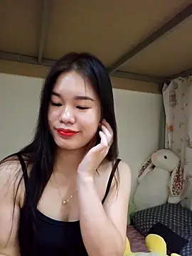 Snapshot of Baby-ladytits2025 chatting on November 7, 2025, 3:33 am Baby-ladytits2025 online show from November 7, 2025, 3:33 am