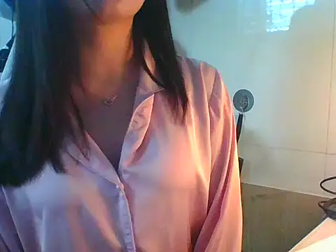 Linzly online show from November 27, 2025, 3:07 am