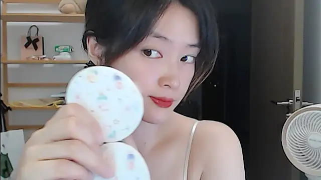 Mimi-cnbaby online show from May 26, 2026, 12:36 pm