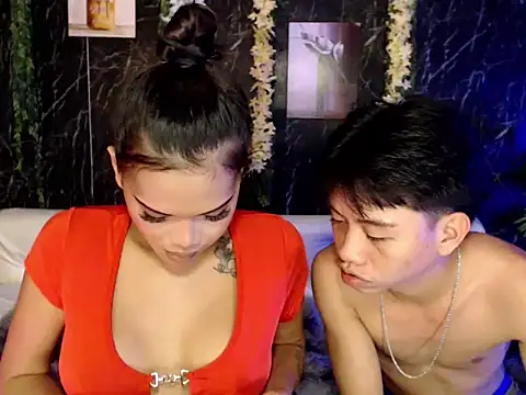 Snapshot of ur_holly_lexie chatting on October 5, 2025, 5:53 am ur holly lexie online show from October 5, 2025, 5:53 am