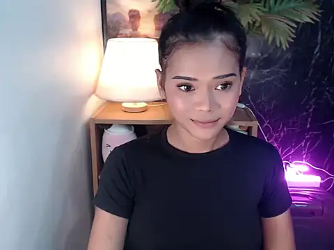 Snapshot of ur_holly_lexie chatting on September 21, 2025, 7:02 am ur holly lexie online show from September 21, 2025, 7:02 am