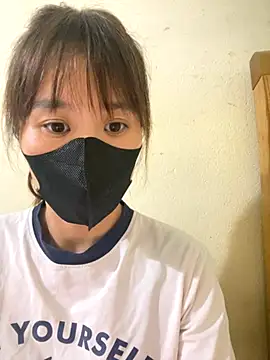 Snapshot of Lucy217 chatting on October 17, 2025, 1:46 pm Lucy217 online show from October 17, 2025, 1:46 pm