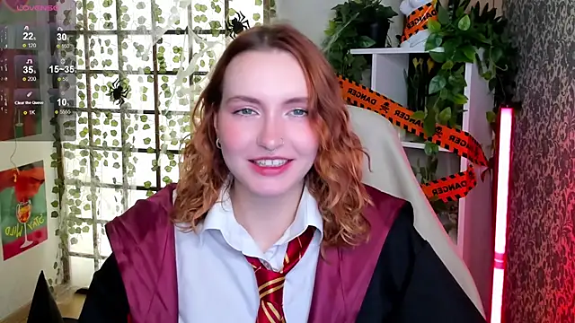 Elis Cherry online show from October 27, 2025, 2:12 am