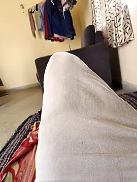 Snapshot of vichuhot chatting on October 8, 2025, 7:43 am vichuhot online show from October 8, 2025, 7:43 am