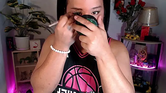 Snapshot of YourSweet-mich chatting on September 27, 2025, 7:25 am YourSweet-mich online show from September 27, 2025, 7:25 am