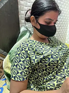 Hot Jaanvi  online show from April 11, 2026, 4:09 am