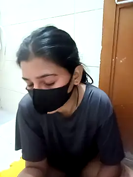 Snapshot of Hot_Jaanvi_ chatting on October 6, 2025, 6:14 am Hot Jaanvi online show from October 6, 2025, 6:14 am