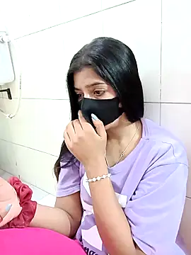 Snapshot of Hot_Jaanvi_ chatting on October 22, 2025, 5:51 am Hot Jaanvi online show from October 22, 2025, 5:51 am